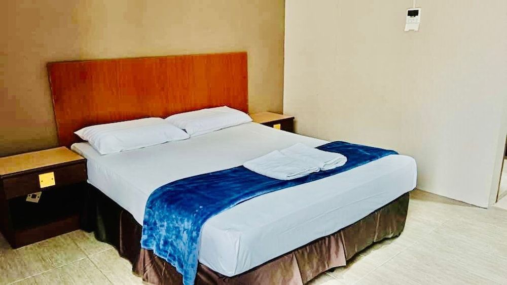 Baron Waterfront Hotel Standard Double Room