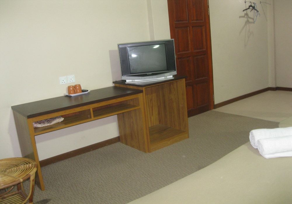 Baron Waterfront Hotel Standard Double Room 4