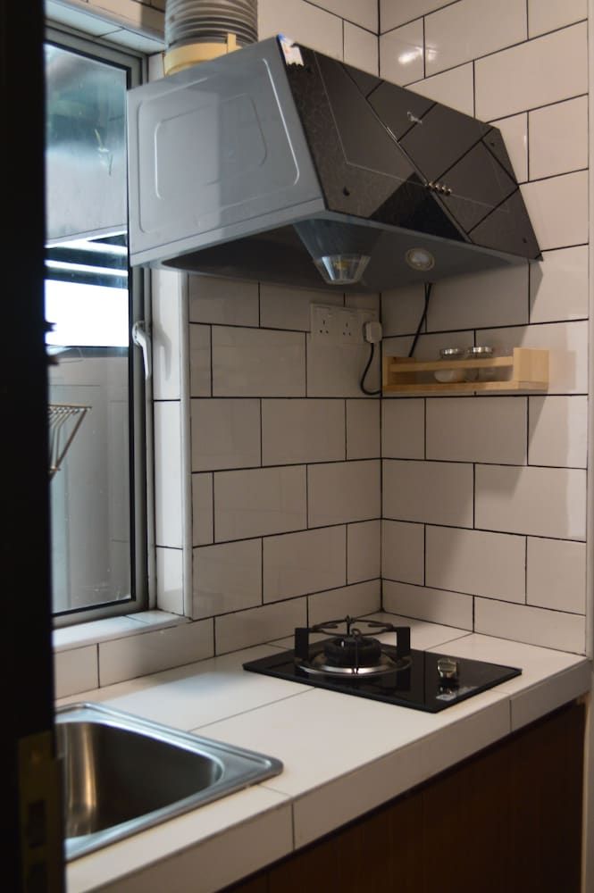 undefined Magnum Hometel 8