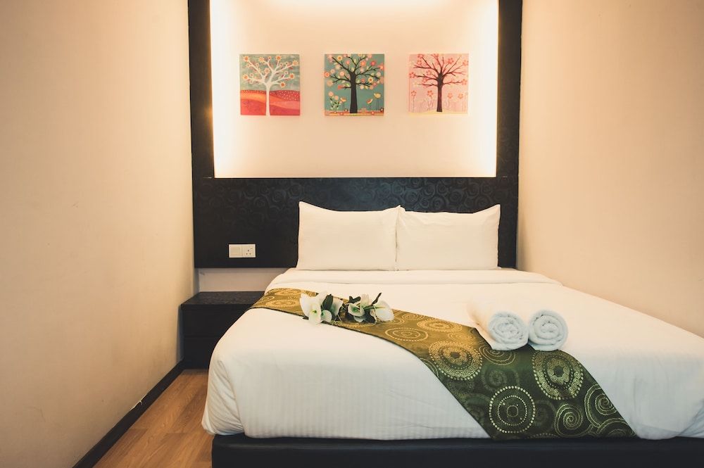 Hotel CIQ @ Wong Ah Fook Basic Double Room, 1 Queen Bed 9