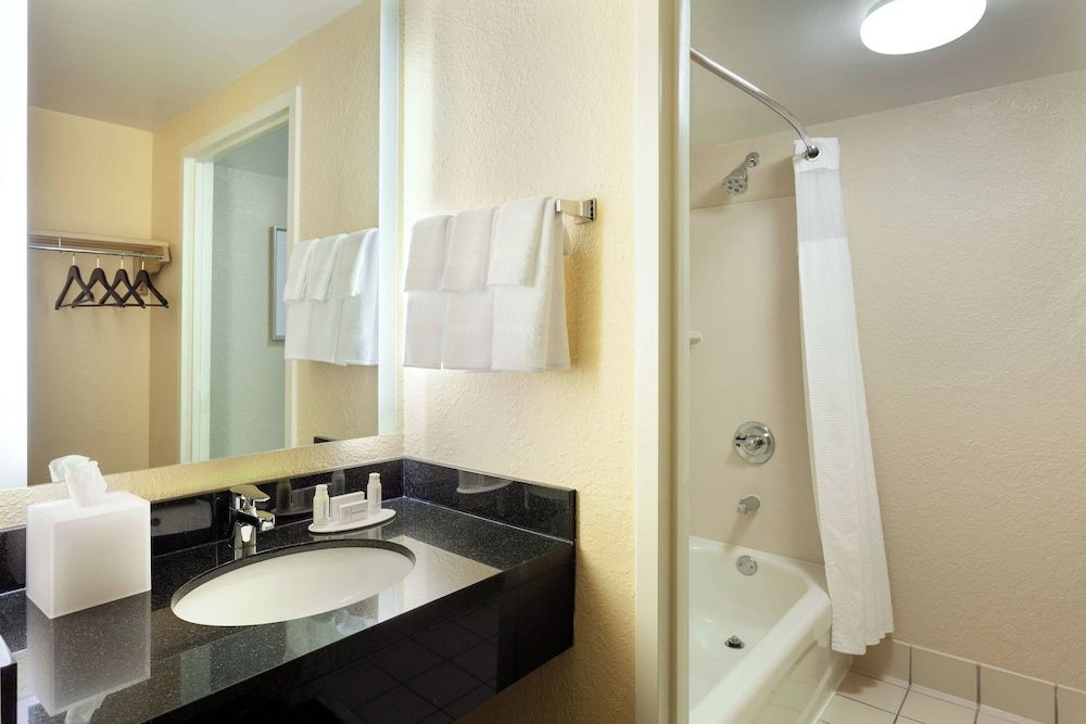Fairfield Inn & Suites Lake Buena Vista in Marriott Village Room, 2 Double Beds, Non Smoking 2