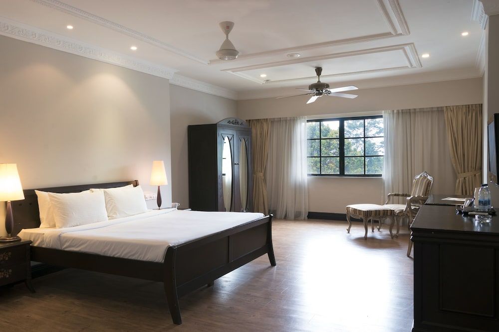 Deluxe Room, 1 King Bed