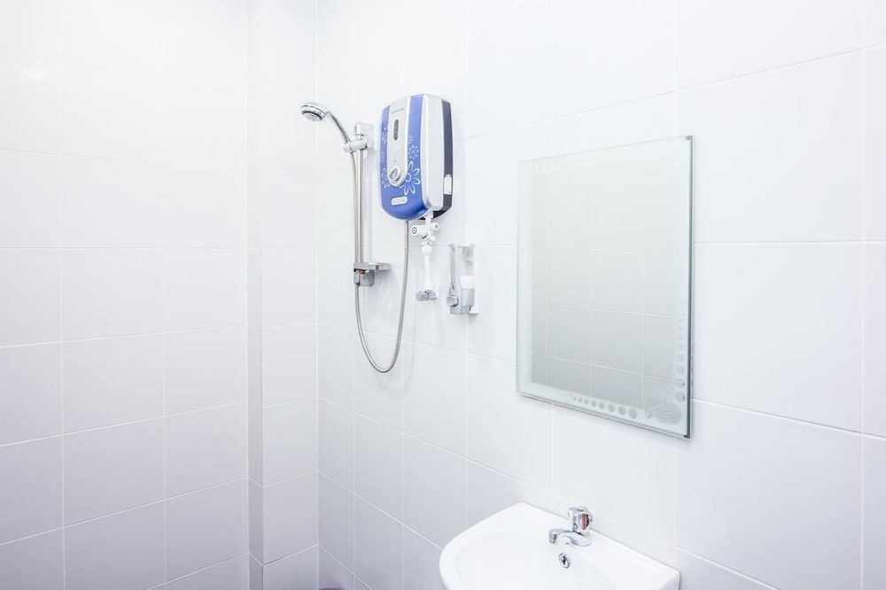 Big Orange Hotel Jitra Triple Room 3