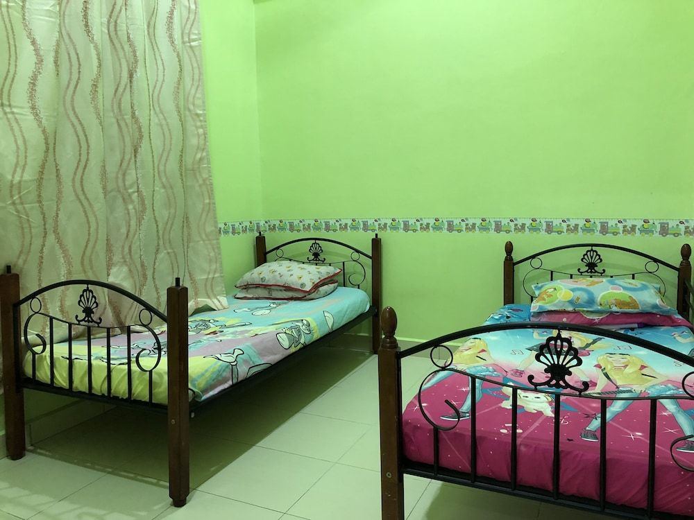 House, 4 Bedrooms