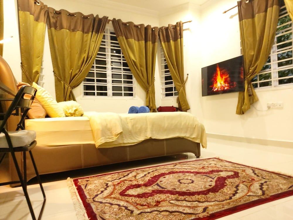 Villa Solihin Standard Room (Villa Shafiq - 1 room with dedicated Bathroom) 2