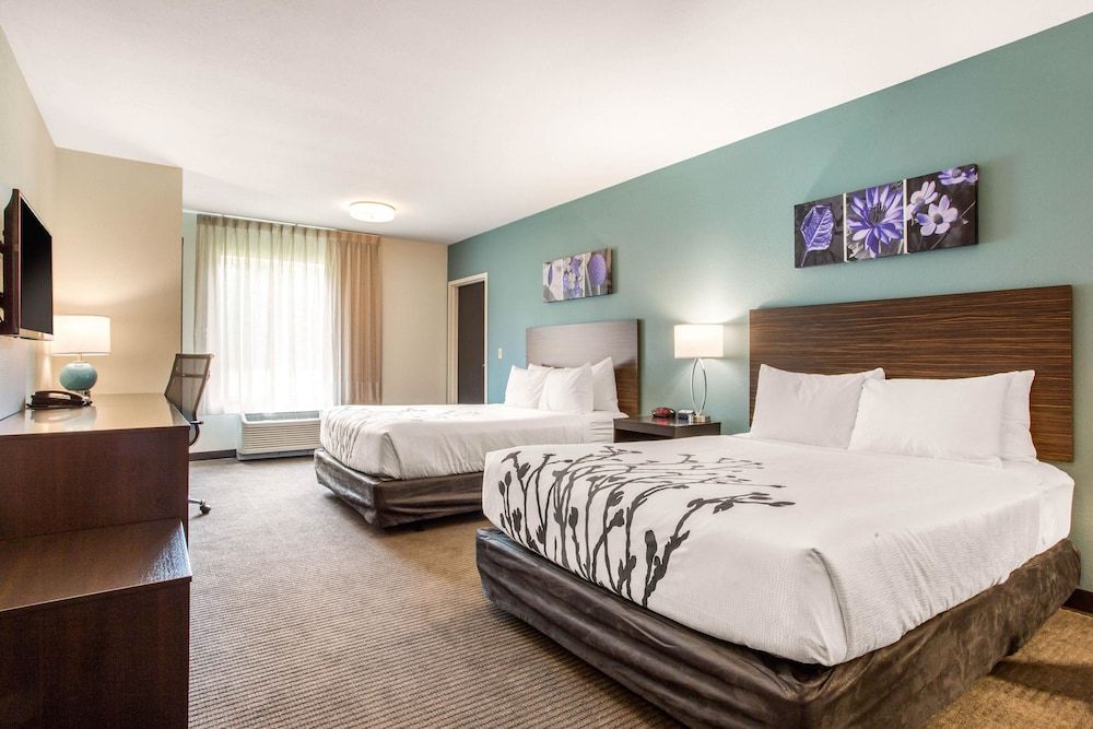 Room, 2 Queen Beds, Accessible, Non Smoking