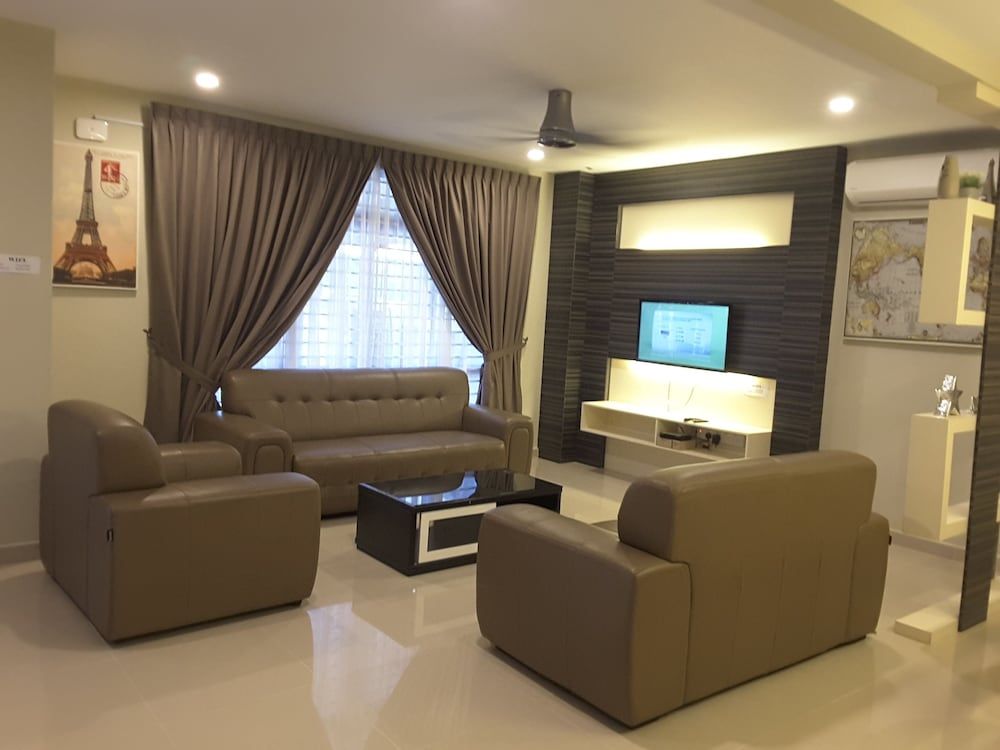 House, 4 Bedrooms