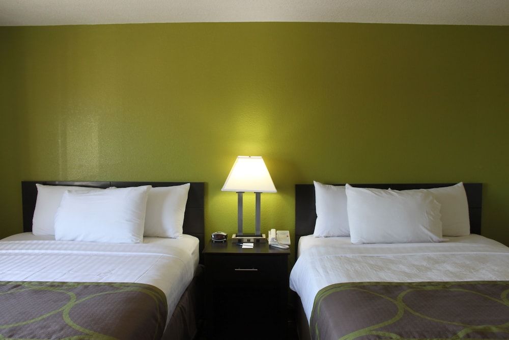 Room, 2 Queen Beds, Non Smoking