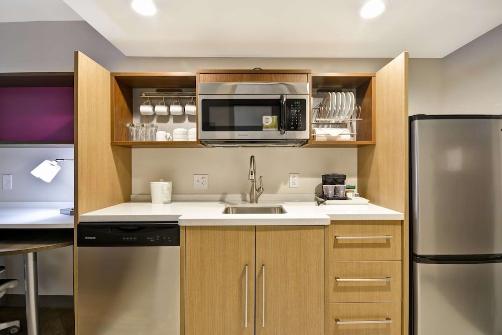 Home2 Suites by Hilton Columbus Airport East Broad Studio, 2 Queen Beds, Non Smoking 3