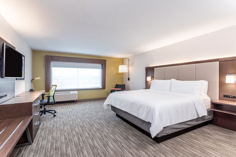 Standard Room, 1 King Bed, Accessible (Communications, Mobility)
