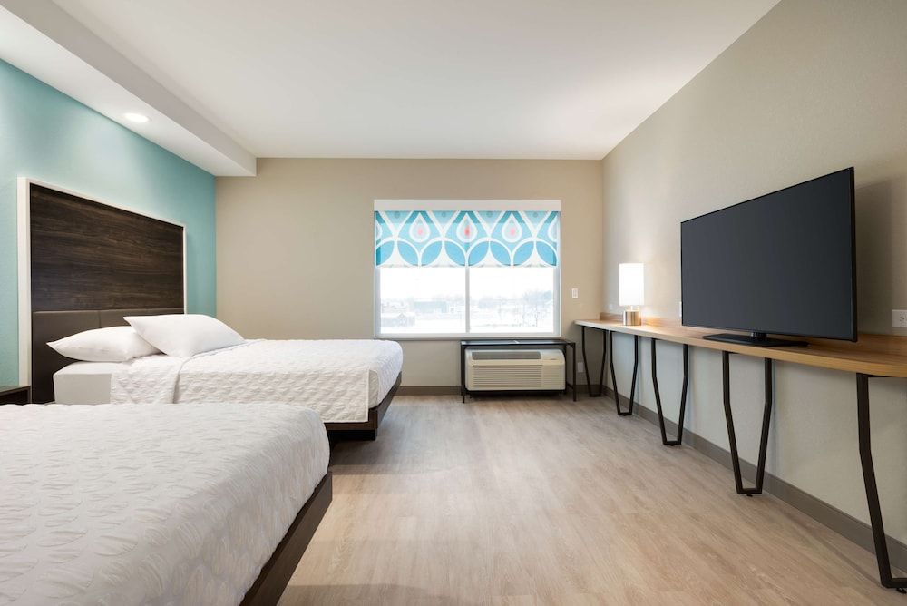 Room, 2 Queen Beds, Accessible, Bathtub (Hearing)