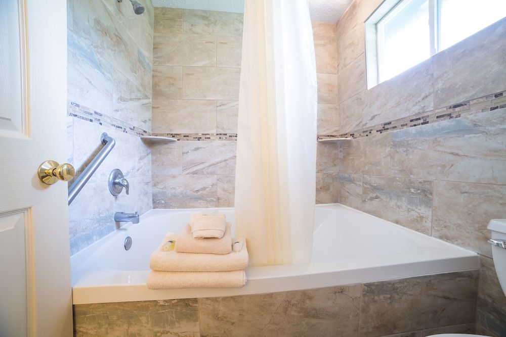 Home Hotel Lava Hot Springs Deluxe Room, 2 Queen Beds 4