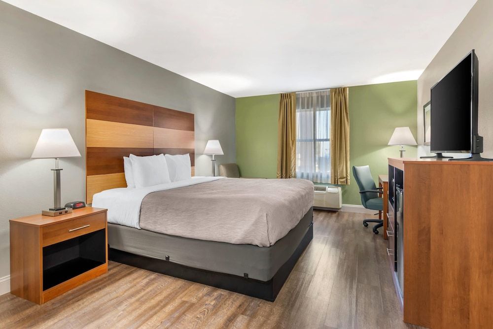 Room, 1 King Bed, Accessible, Non Smoking