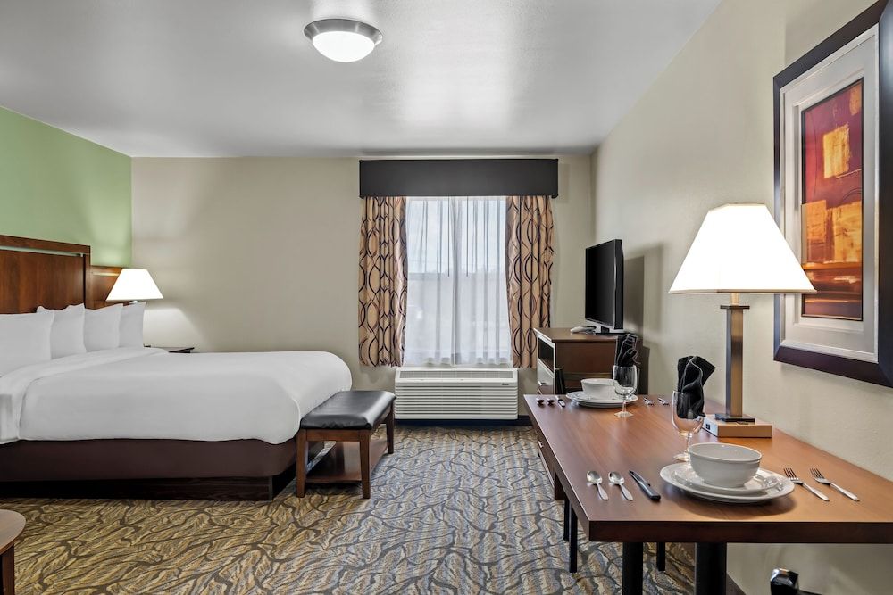 Ledgestone Suites Hotel Elko Suite, 1 Queen Bed with Sofa bed, Mobility Accessible