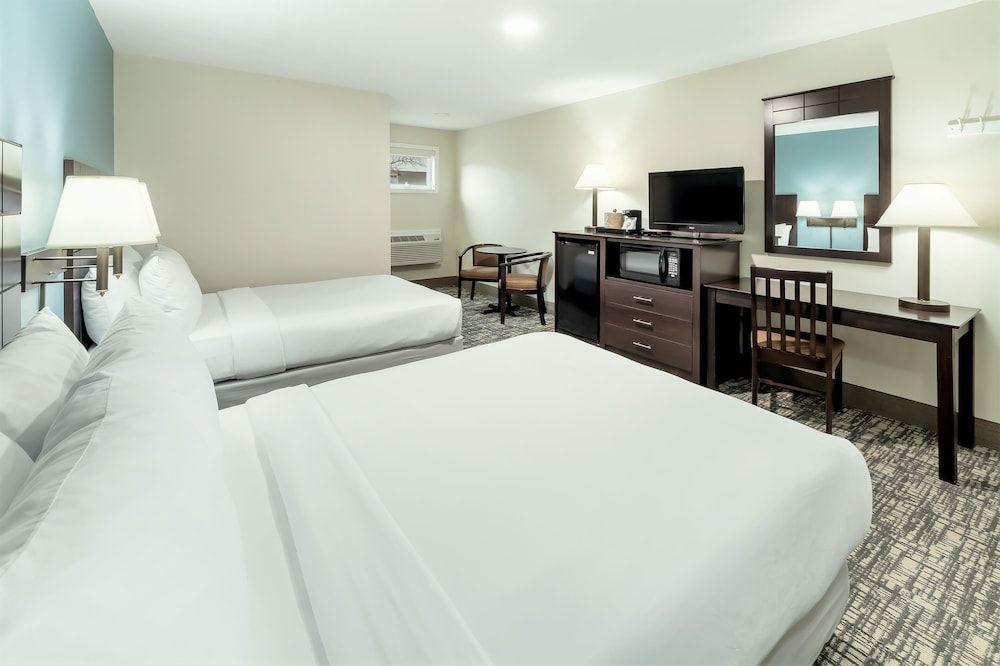 Top Notch Inn Standard Room, 2 Queen Beds 3