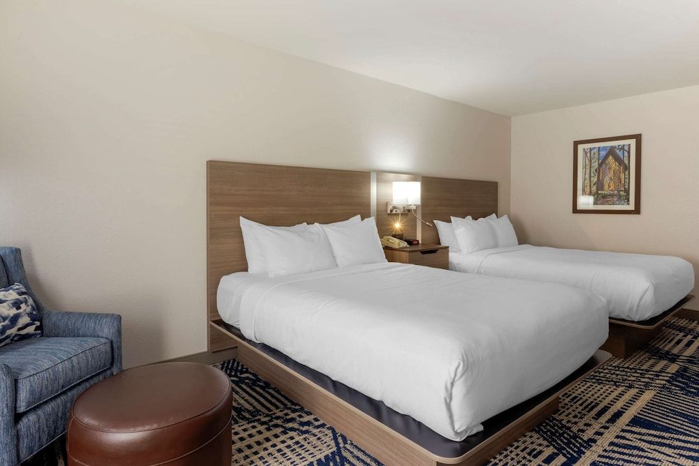 Room, 2 Queen Beds, Accessible, Non Smoking