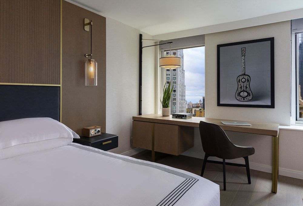 Deluxe Room, 1 King Bed