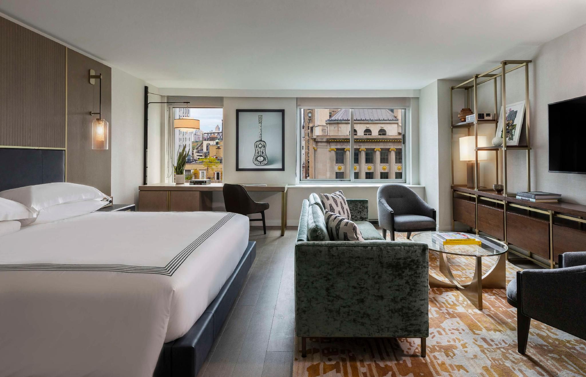 1 King Bed Deluxe
