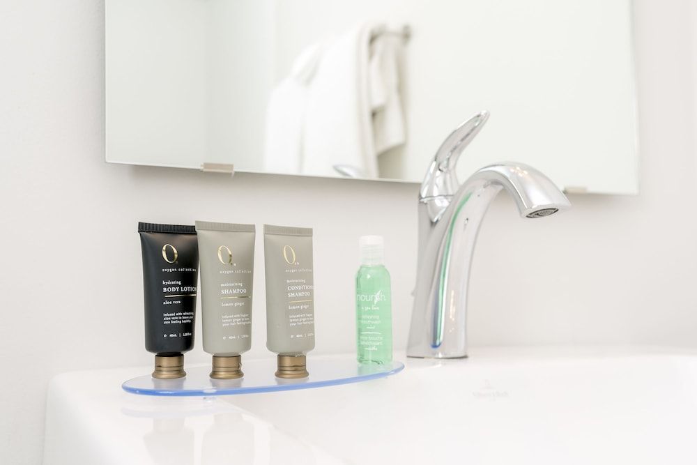 The Ellery Deluxe Suite, 1 King Bed 5