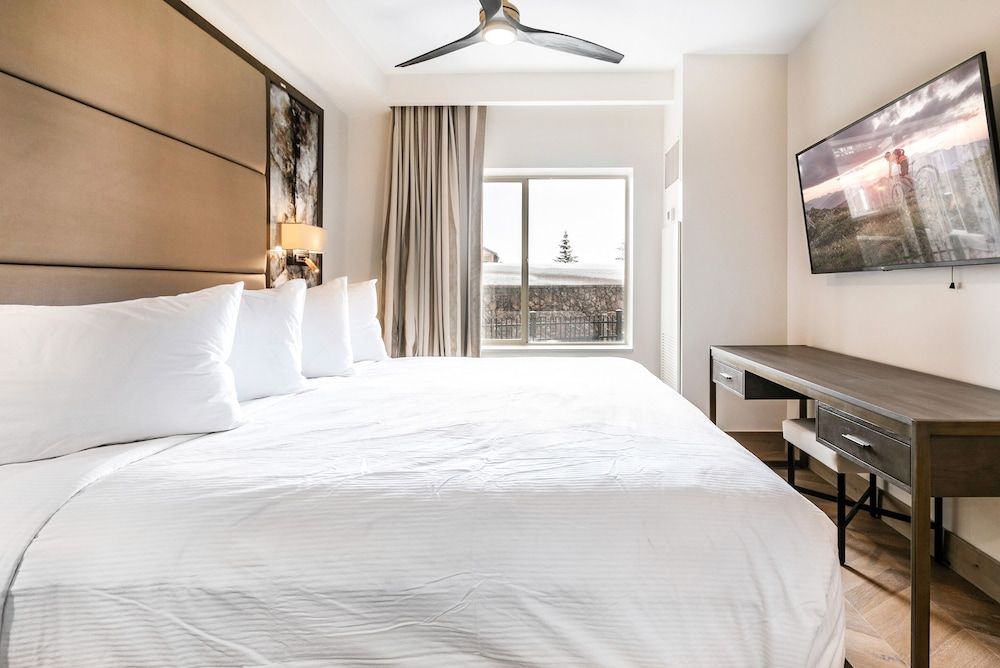 Canyons Village Condos by All Seasons Resort Lodging Deluxe 2-Bedroom Condominium 4311 6