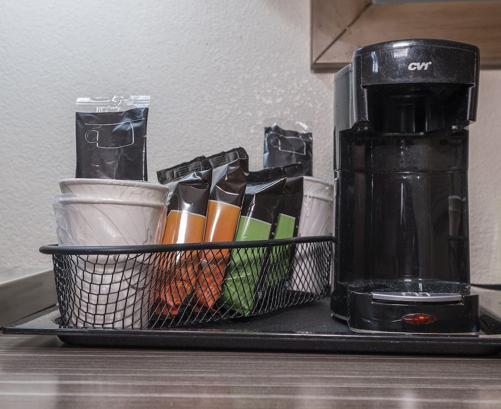 Red Roof Inn Neptune - Jersey Shore Superior Room, 1 King Bed (Larger Room, Smoke Free) 17