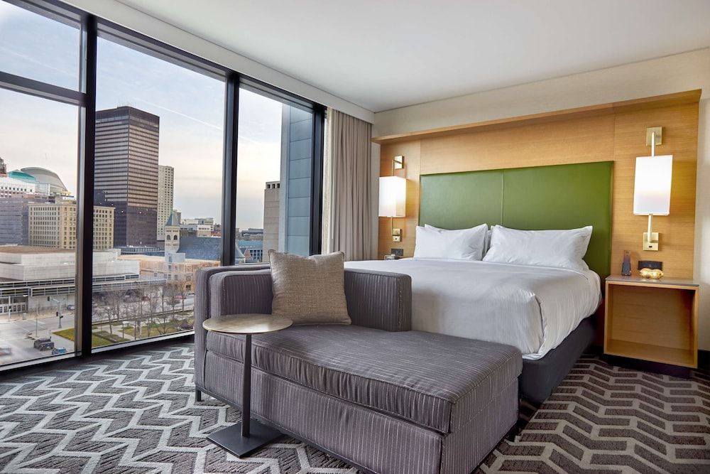 Skyline Suite