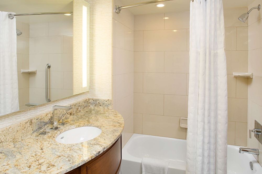 Suite, 2 Queen Beds, Non Smoking (with Sleeper Sofa)
