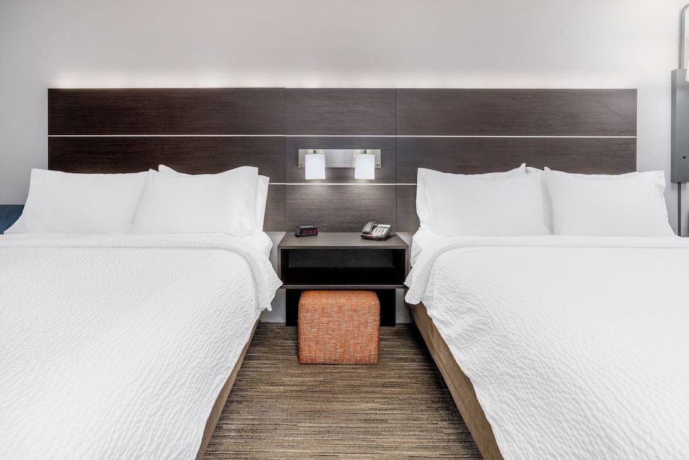 Standard Room, 2 Queen Beds, Accessible, Non Smoking