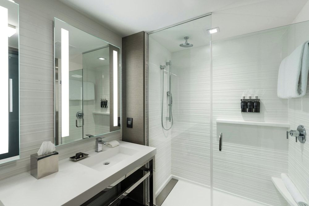 undefined AC Hotel by Marriott Boston Cleveland Circle 10