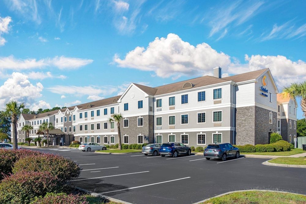 undefined Comfort Inn & Suites Savannah Airport 2