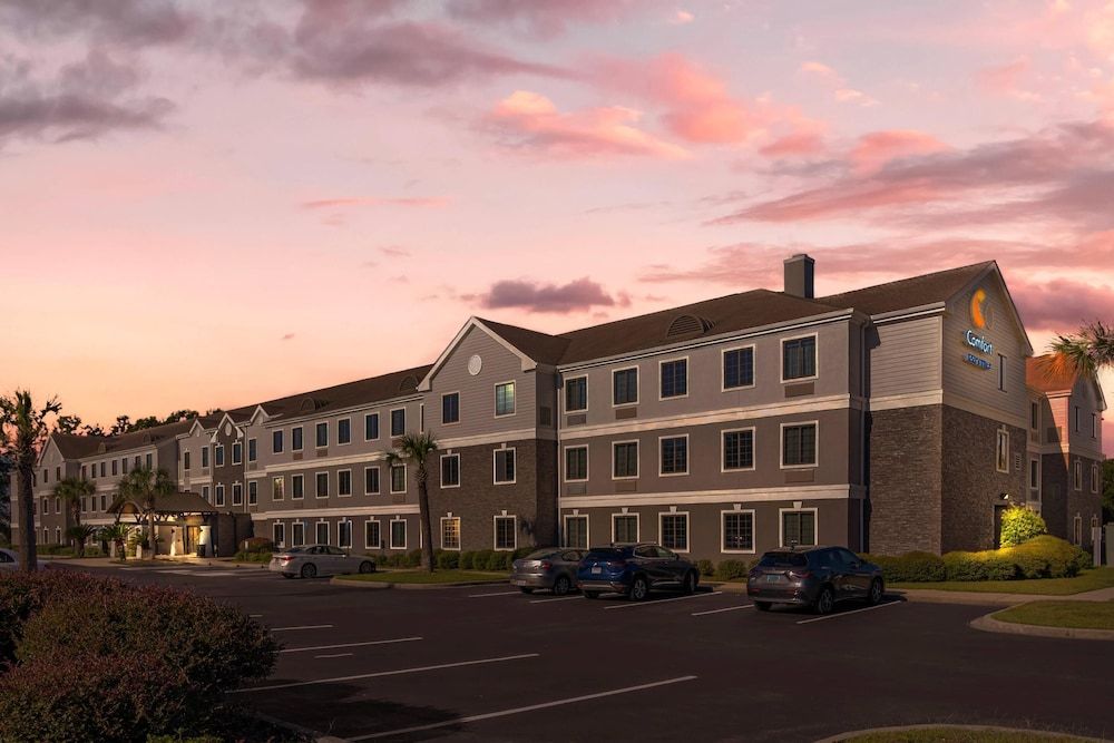 undefined Comfort Inn & Suites Savannah Airport 3