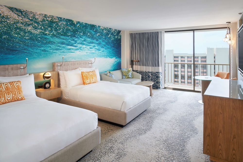 OUTRIGGER Waikiki Beachcomber Hotel Junior Suite, 2 Double Beds, Mobility Accessible 3
