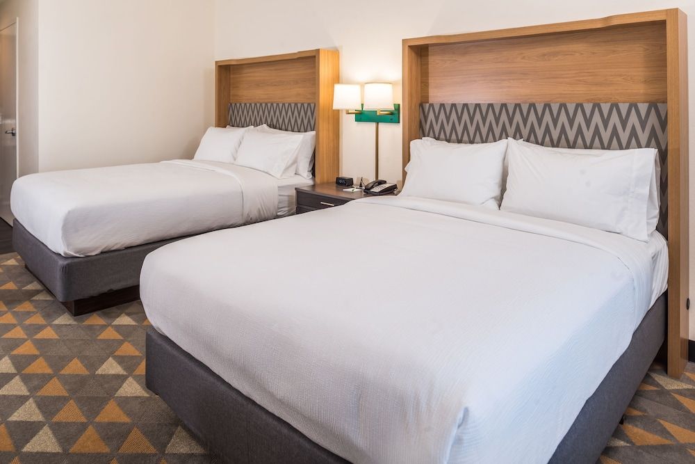 Standard Room, 2 Queen Beds, Accessible (Mobility, Roll-In Shower)