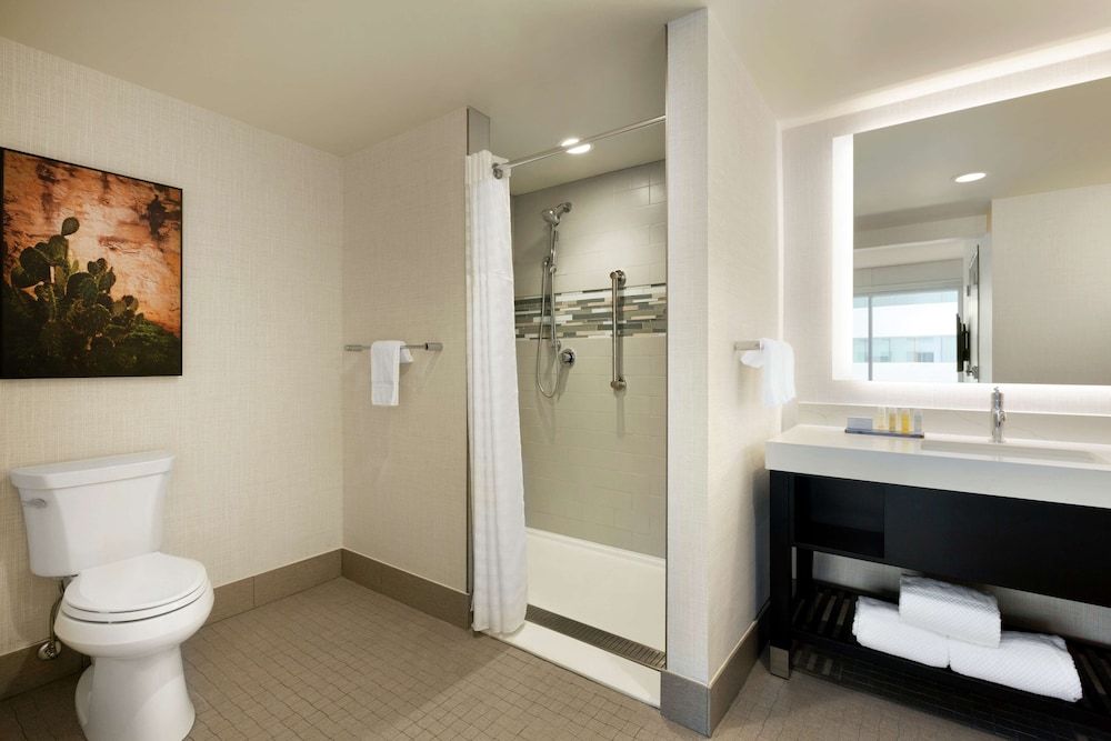 Suite, 2 Queen Beds, Accessible (Mobility & Hearing, Roll-in Shower)