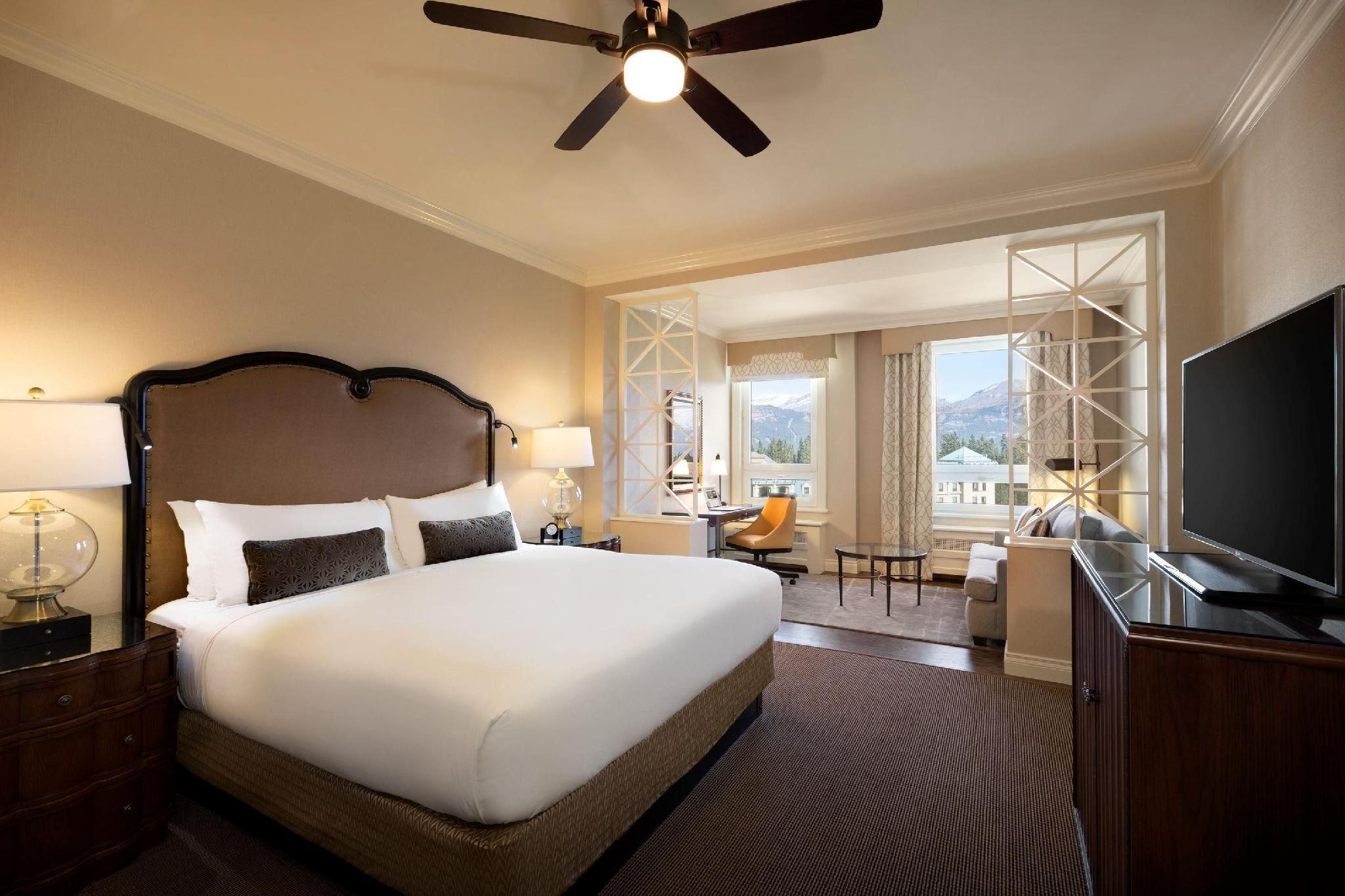 undefined Fairmont Chateau Lake Louise 7