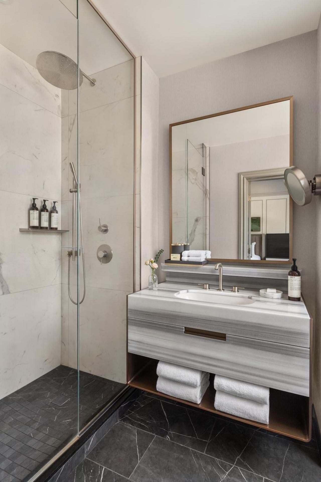 undefined Fairmont Chateau Lake Louise 6