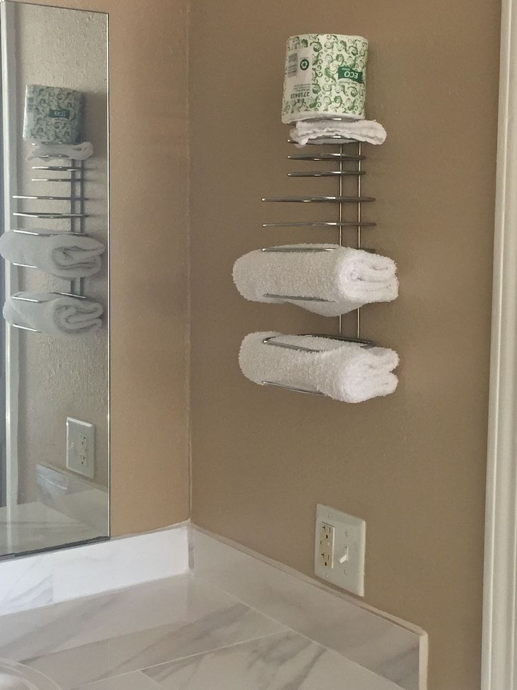 Budget Inn Economy Room, 1 Queen Bed, Non Smoking 4