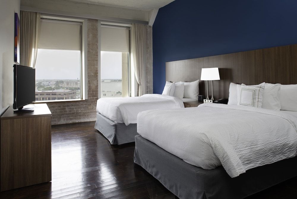Studio, Multiple Beds (Hearing Accessible)