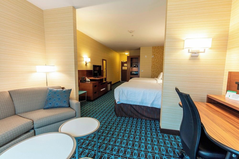 Suite, Multiple Beds