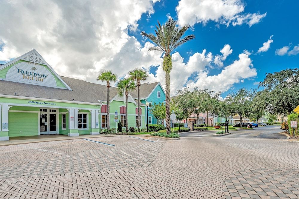 undefined Runaway Beach Club Resort 3