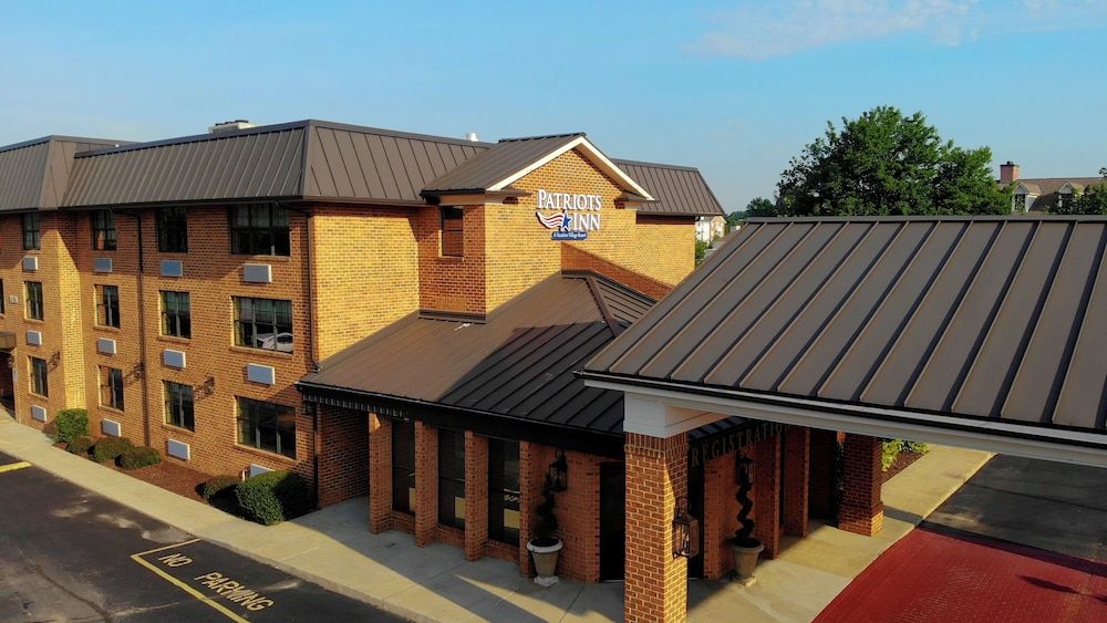 Patriots Inn