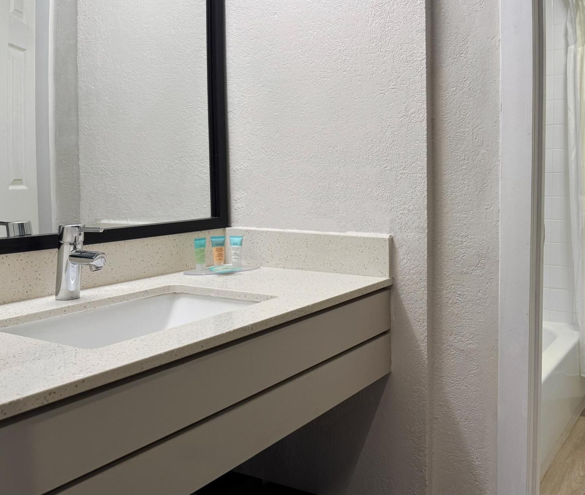 2 Queen Beds, Mobility Accessible Room, Roll-In Shower, Non-Smoking