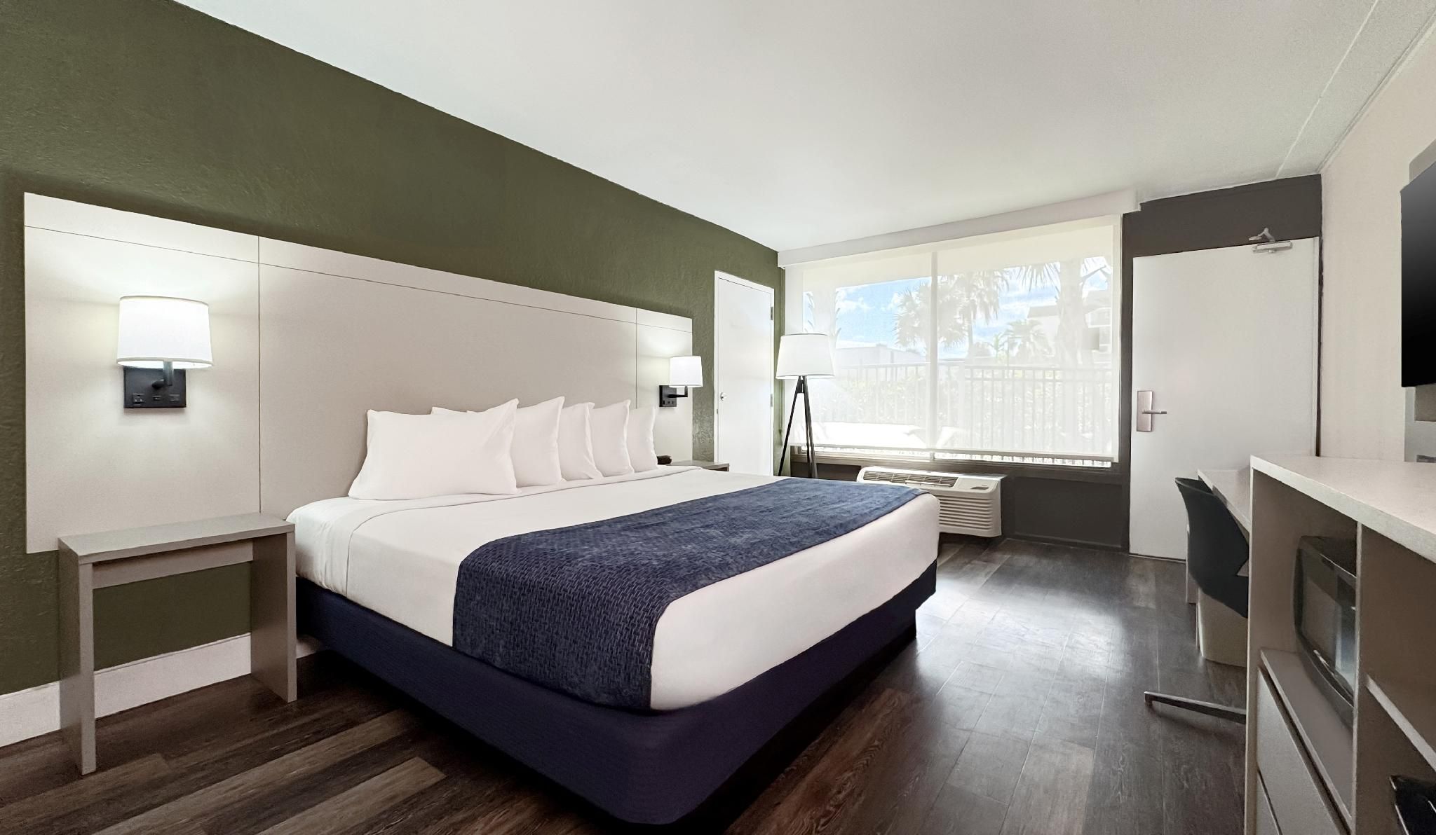 Wyndham I-Drive Avanti Resort & Conference Center 1 King Bed, Non-Smoking 2
