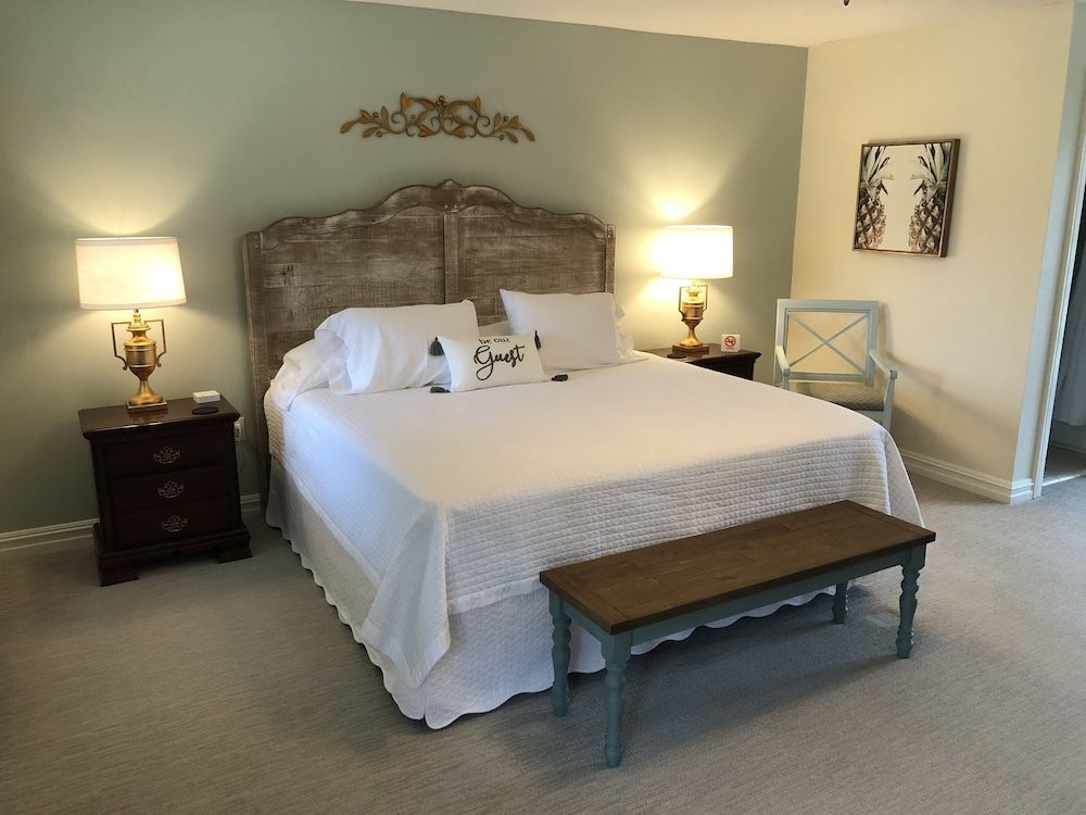 Room, Private Bathroom (10 - William Ruffin Room - Queen - Mansion View - upstairs)