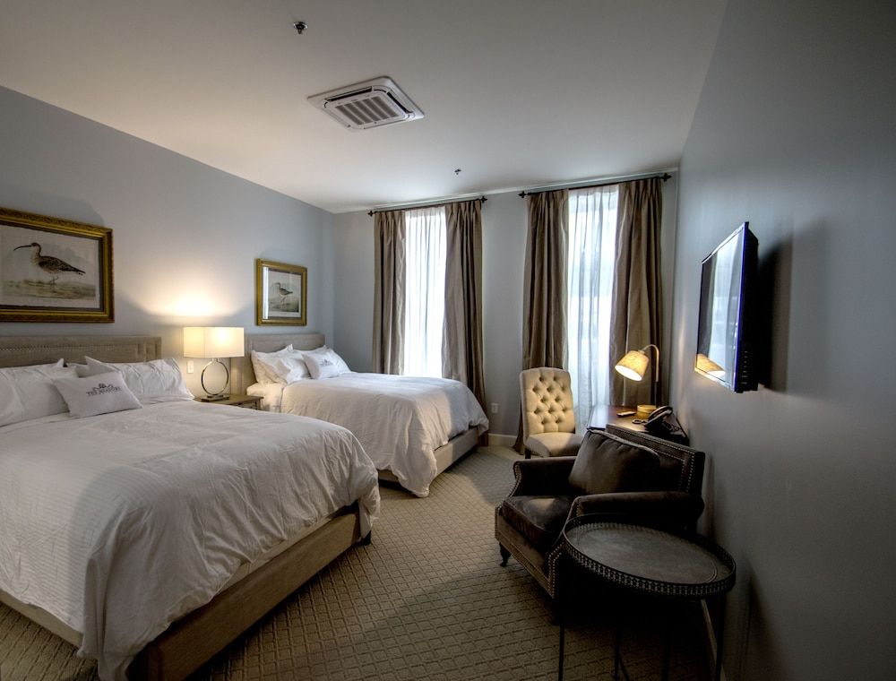 The Meadows Hotel Luxury Room, 2 Queen Beds 2