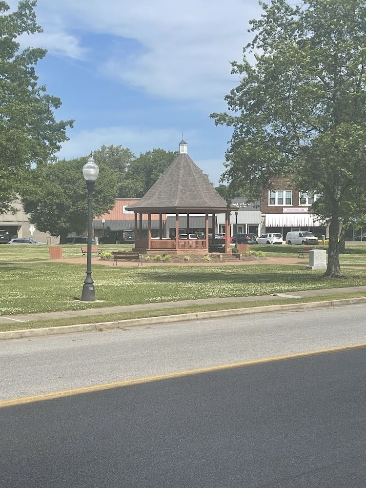 The Meadows Hotel Luxury Single Room, 1 King Bed 8