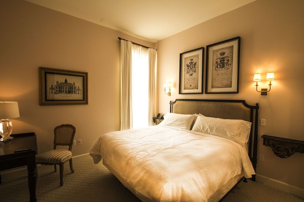 The Meadows Hotel Luxury Single Room, 1 King Bed 3