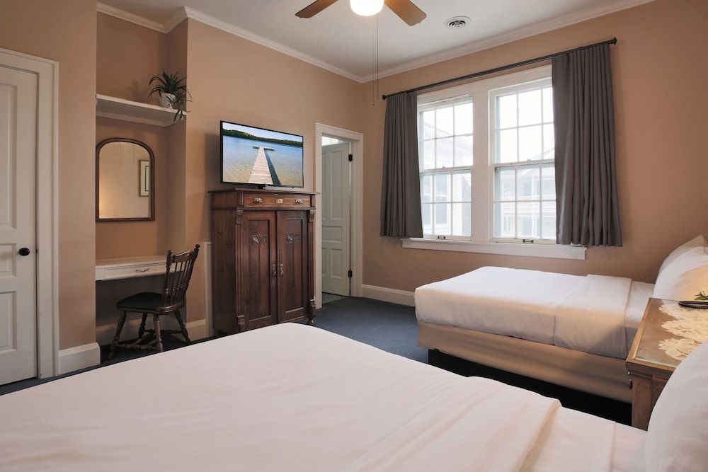 Siebkens Resort Historic Hotel (Accessible by Stairs) - Two Doubles