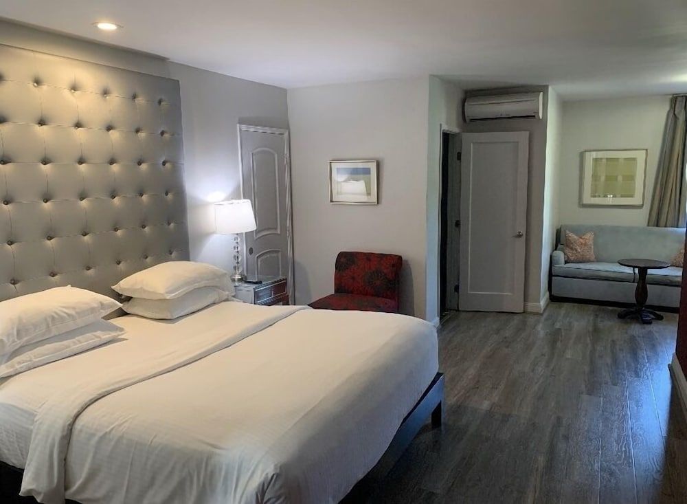 Deluxe Room, 1 King Bed