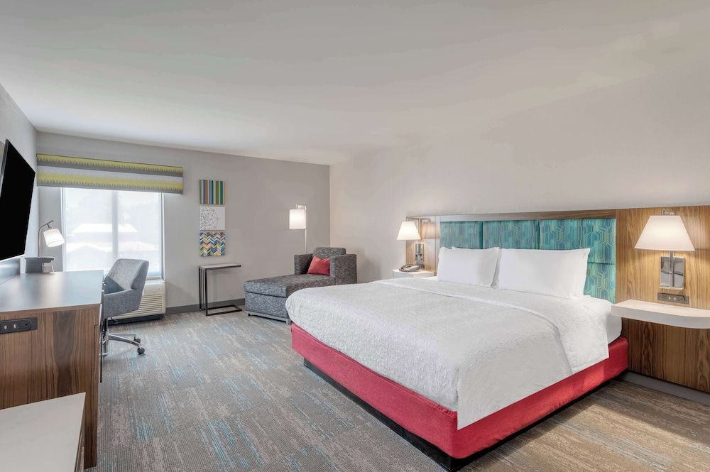 Room, 1 King Bed, Accessible, Bathtub